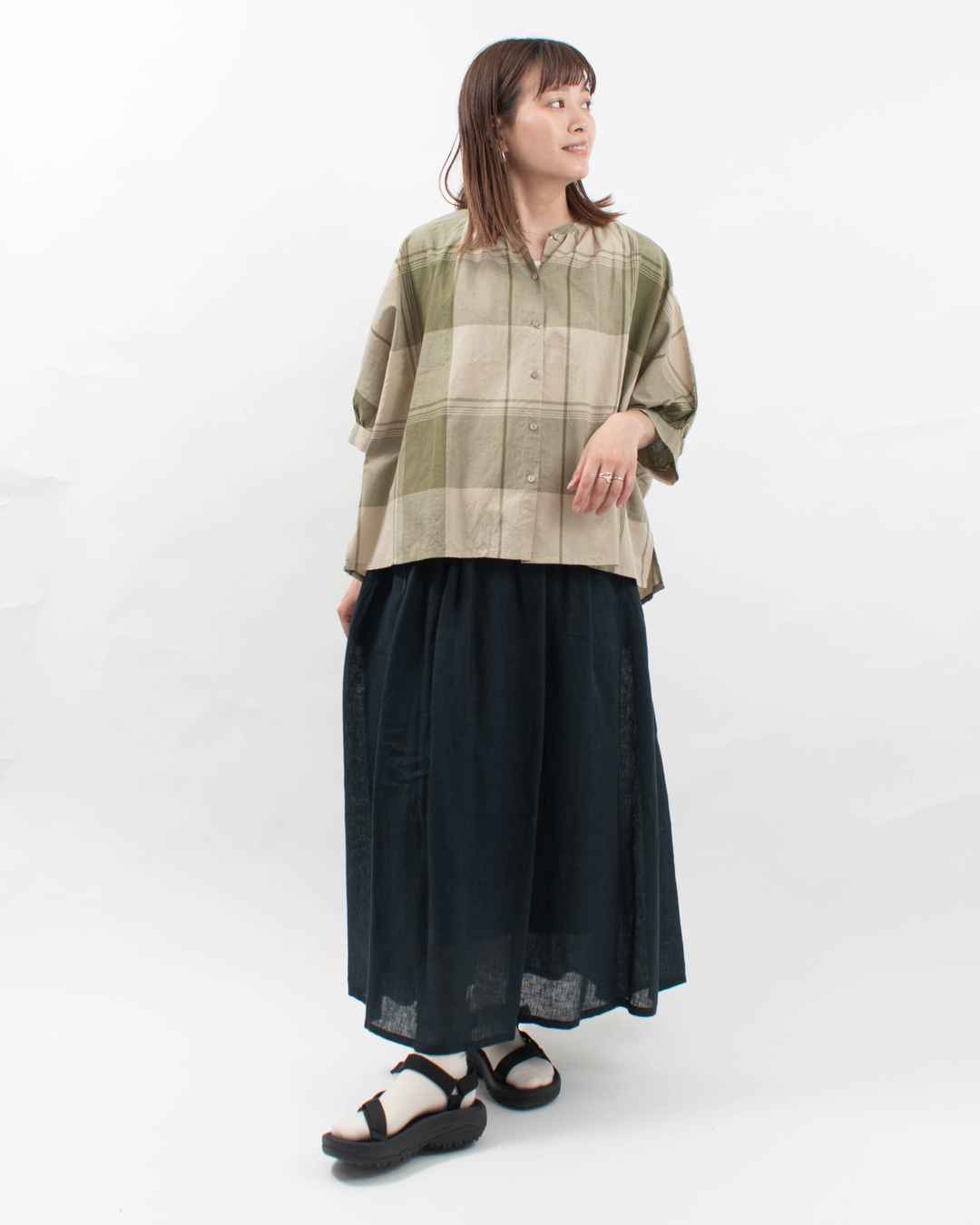 01EUP11304 blue willow コットンリネン細番手ブロックチェックブラウス