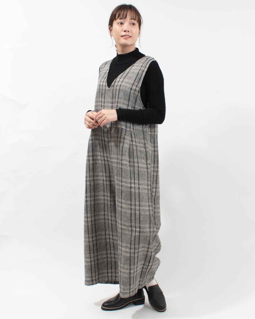 01EWP14534 blue willow コットンリネンチェックサロペット