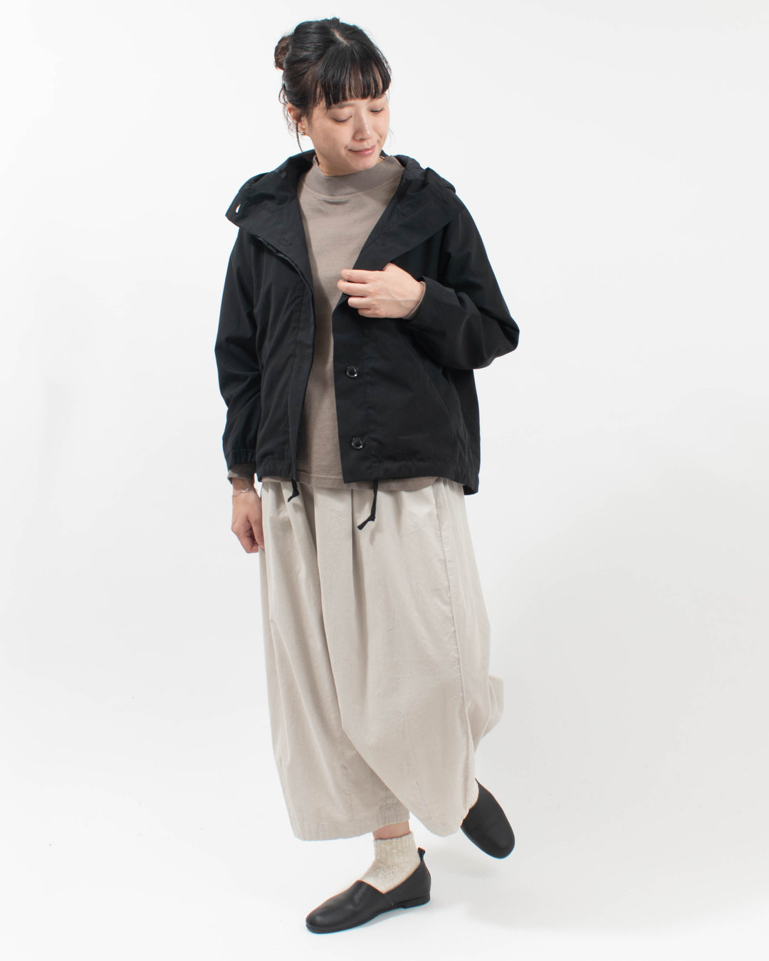 01FFP17443  blue willow ポリエステルコットン裏付きフードブルゾン
