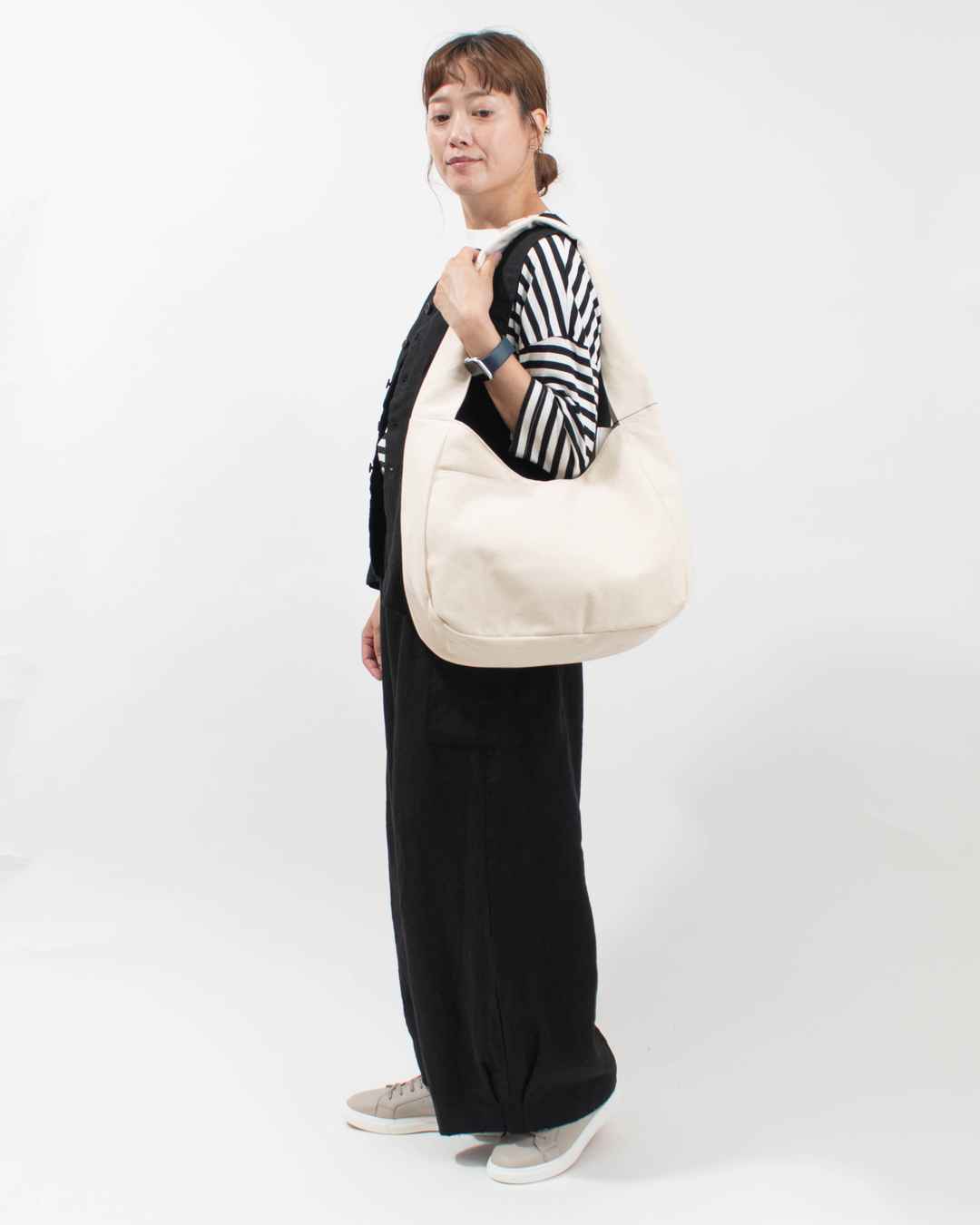 03ES6003  devan コットンラウンドバッグ Large