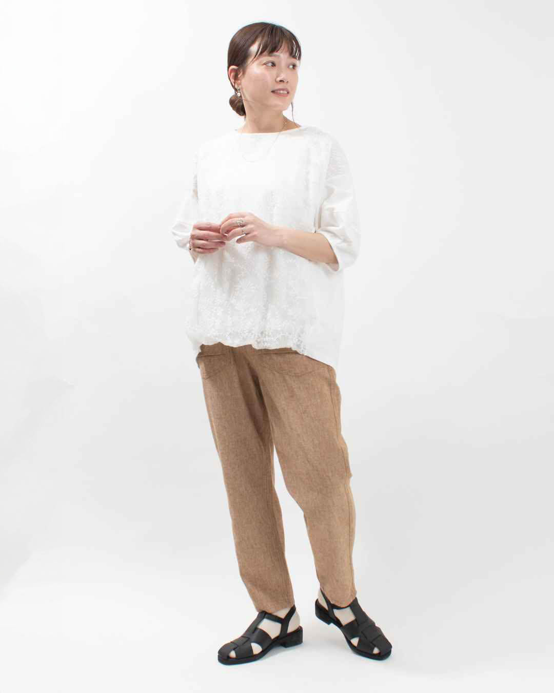 5642550 le colis 刺繍レース バルーンプルオーバー 6分袖