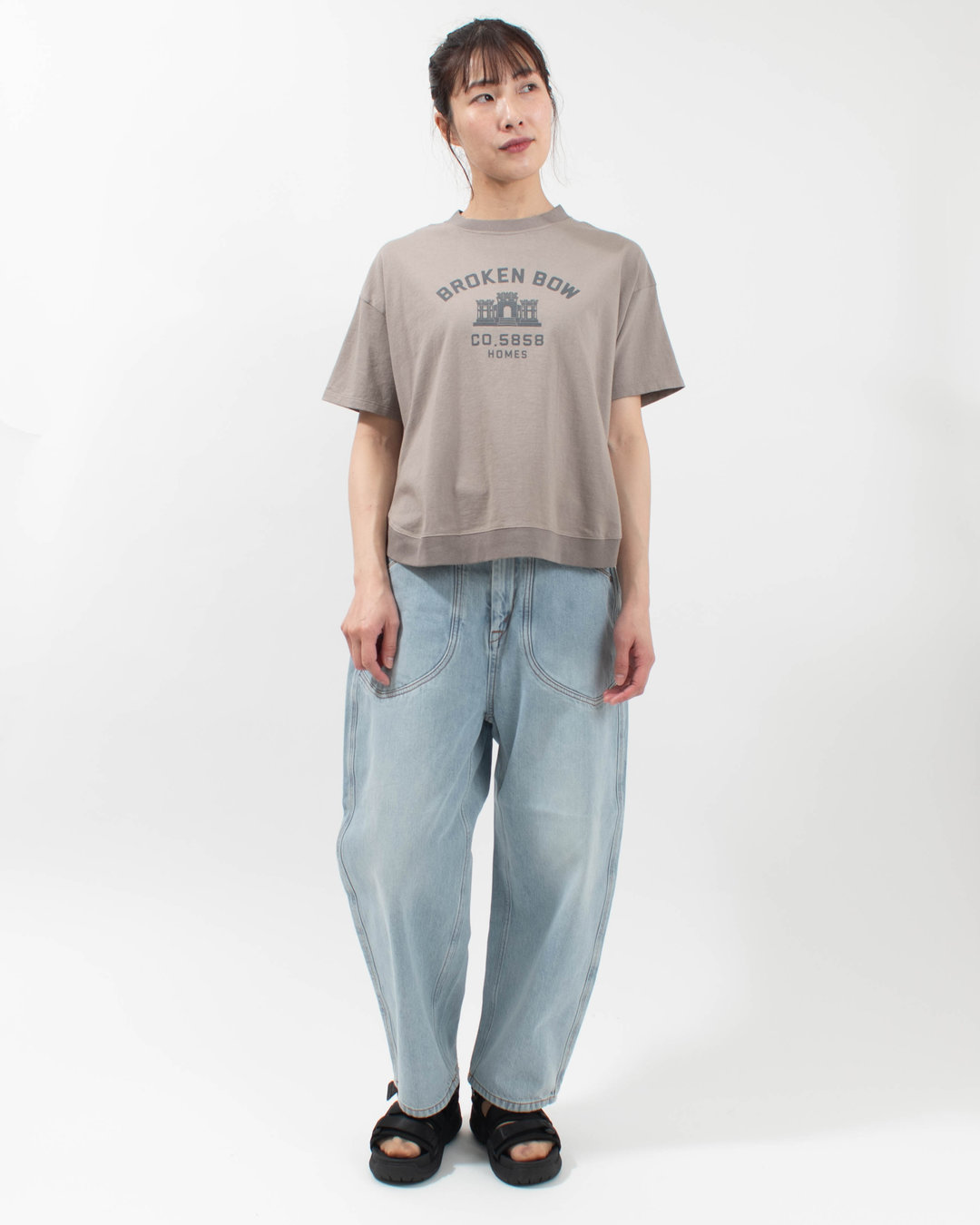 B-521016 BLUE LAKE MARKET アメリカンドライ天竺||ヘムラウンドプリントTee［broken BOW～］