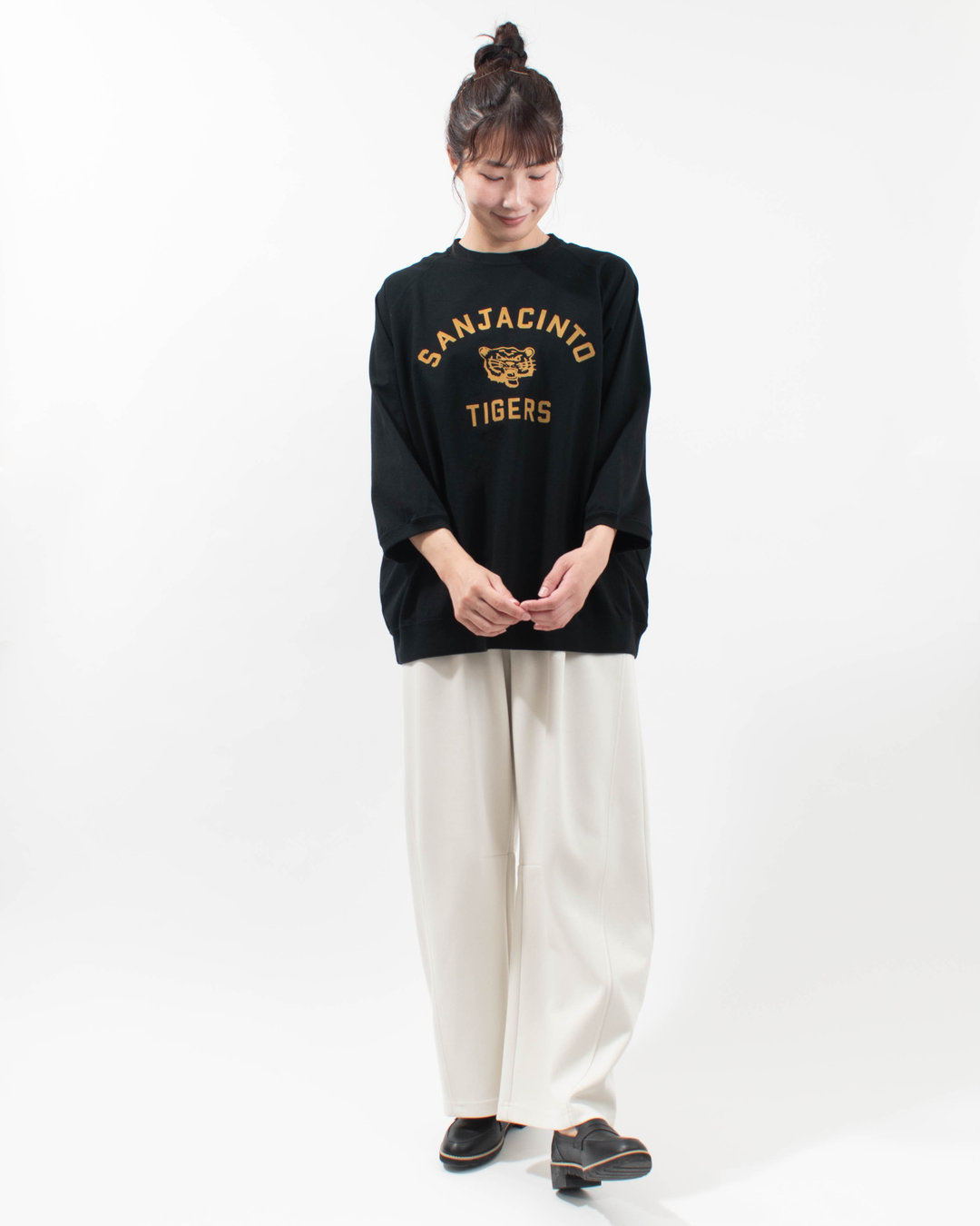 B-532004  BLUE LAKE MARKET 17/-BD天竺 プリントラグランプルオーバー[SANJACINTO TIGERS]