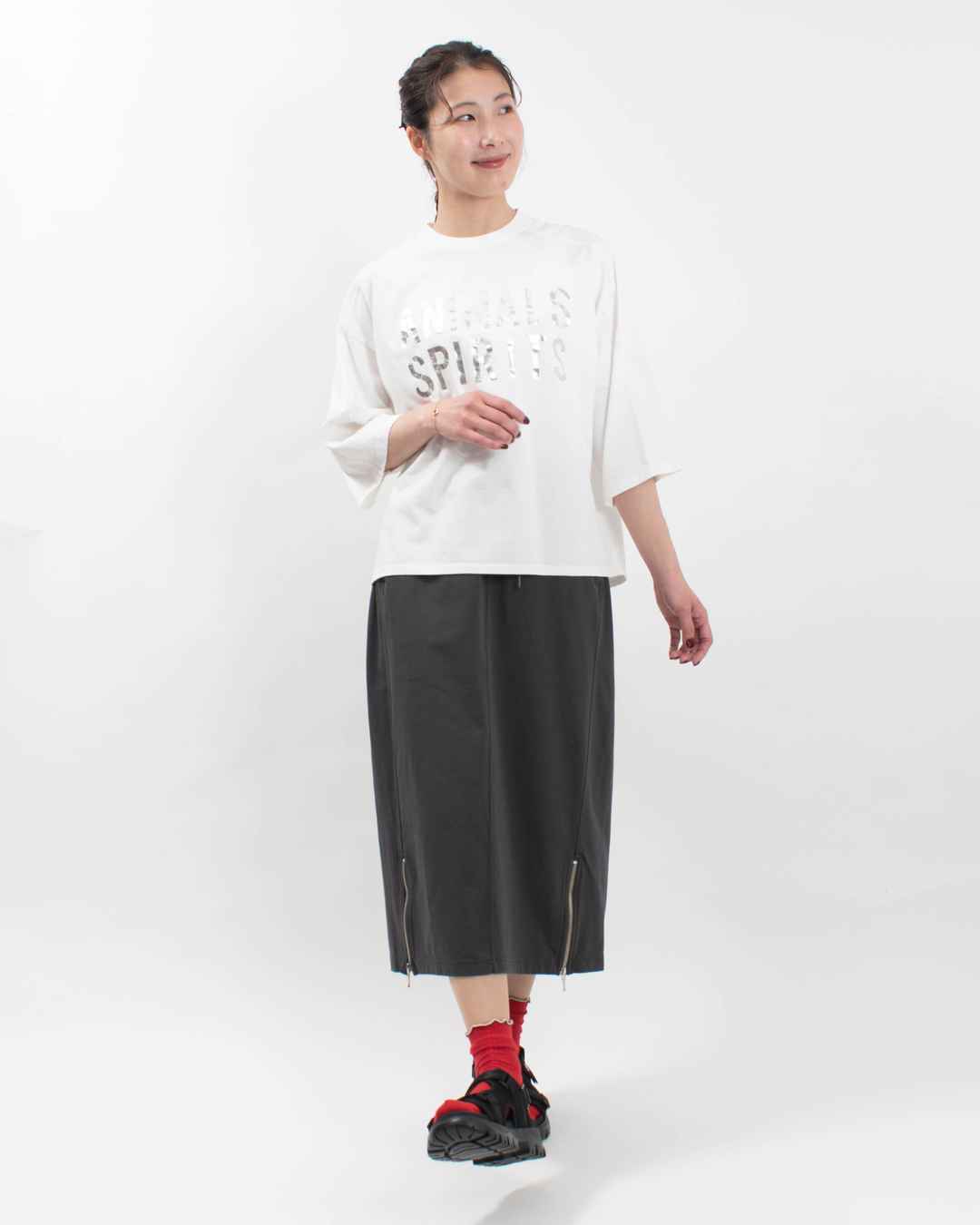 SA-35901  sabbatum ファンクショナル天竺サイドジップスリットタイトスカート