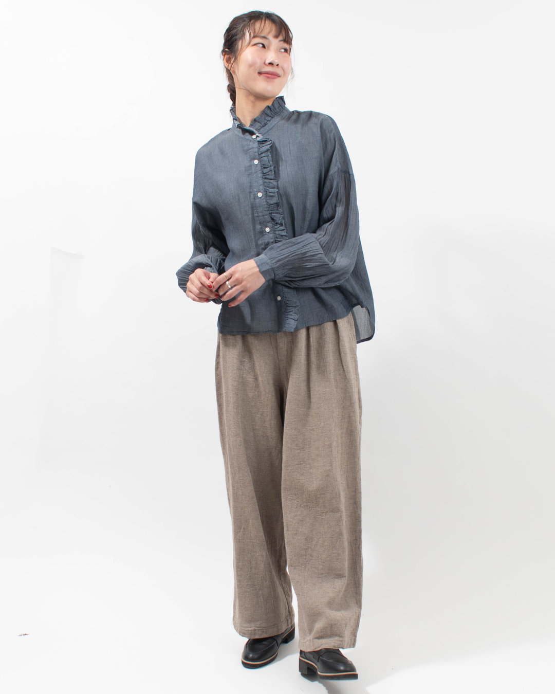 SB-2005  SO[ ] コットンシフォンデニム ボリュームスリーブフリルブラウス