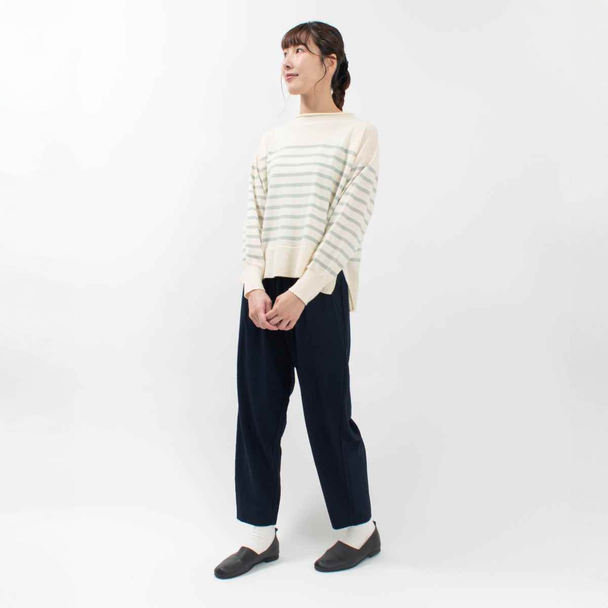 SFBE4486 LILASIC カットサッカーテーパードパンツ