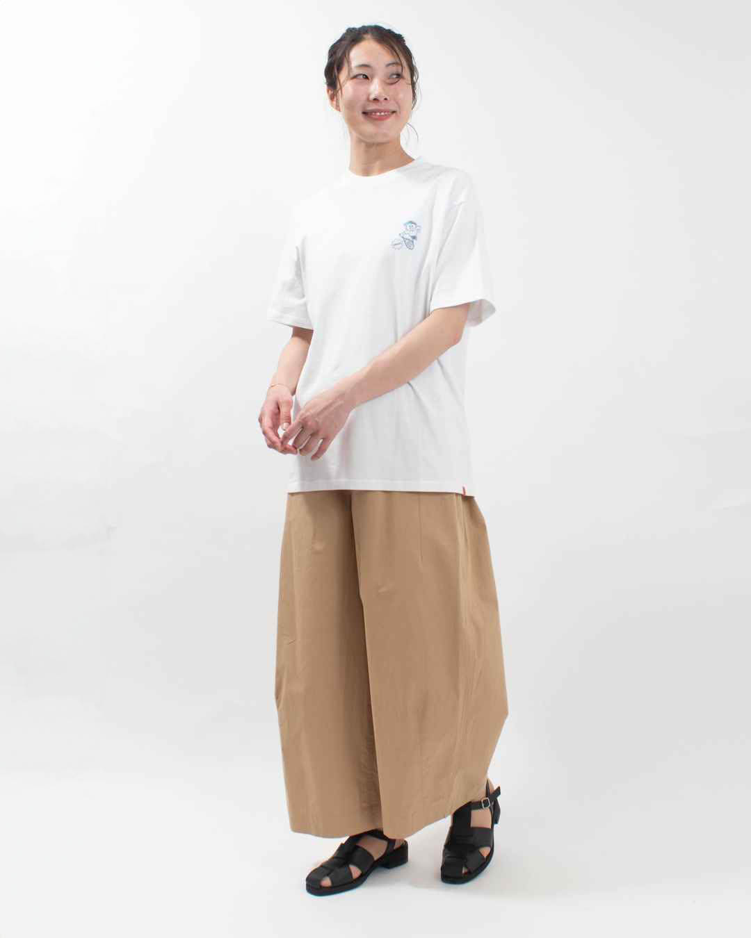 UNIVERSAL OVERALL Windy.Jr TENNIS S/S Print Tee｜ナチュラル