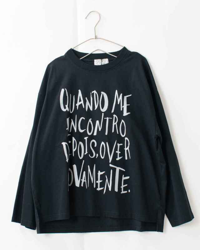 sabbatum サバタム 26/1BDTOP度詰天竺 前後差スタンダードプリントTee（QUANDO ME~NOVAMENTE） SA-35203 レディース Tシャツ ナチュラル ファッション 30代 40代 sabbatum サバタム 26/1BDTOP度詰天竺 前後差スタンダード